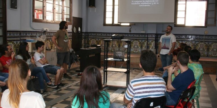 L’Ajuntament cedeix dos parcel·les municipals al Col·legi Santiago Apòstol del Cabanyal