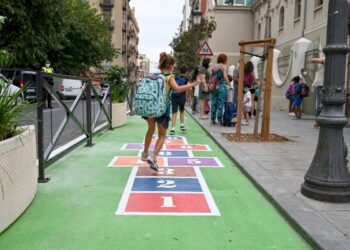 Mobilitat Sostenible atén les peticions de les AMPA que sol·liciten entorns segurs i lliures de cotxes en els Centres Escolars de València