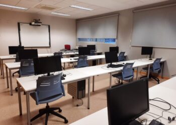 Les aules s’ocuparan al 50% de l’aforament per a reforçar la seguretat