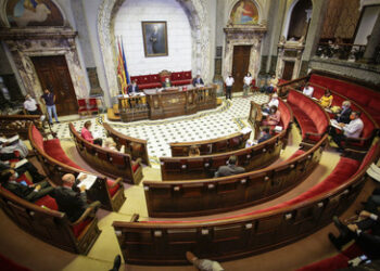El ple dona suport a la interlocució i el consens entre l’ajuntament i la comunitat escolar davant la crisi per la covid-19.