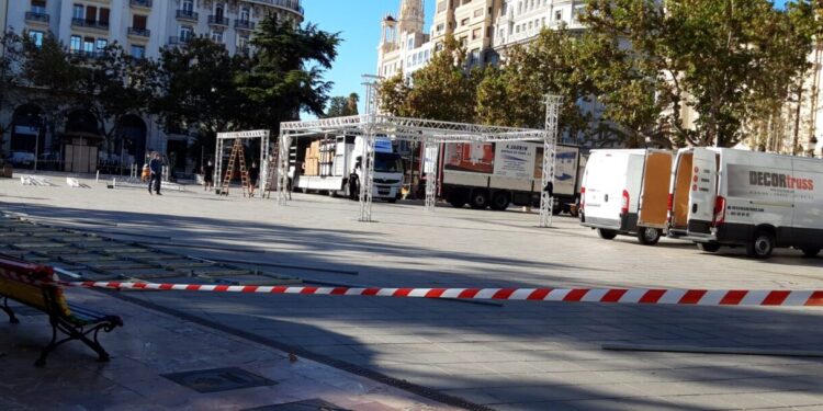 Giner exigeix a Ribó suspendre la celebració de la ‘Plaça del Llibre’ en la plaça de l’Ajuntament