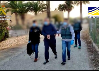 Detingut a Altea un captador del DAESH que contactava amb joves en internet per a radicalitzar-los