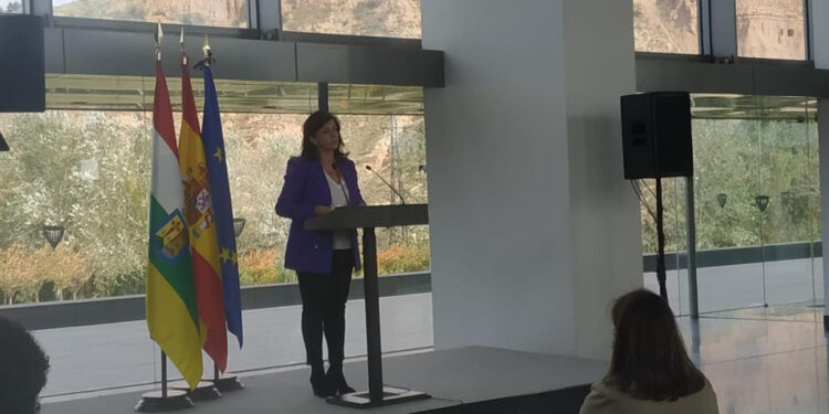 La presidenta de La Rioja anuncia el confinament perimetral de la regió durant els pròxims quinze dies Oct 21st 2020, 13:15