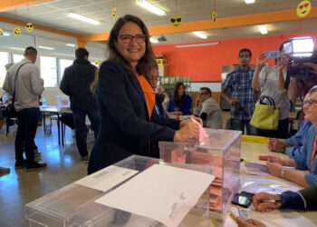 Oltra recorda les «anomalies» de la llei electoral valenciana davant el nou projecte del Botànic