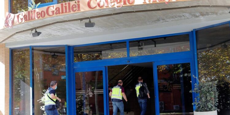 Sancions de fins a 30.000 euros per als participants en la festa que va originar un brot a València