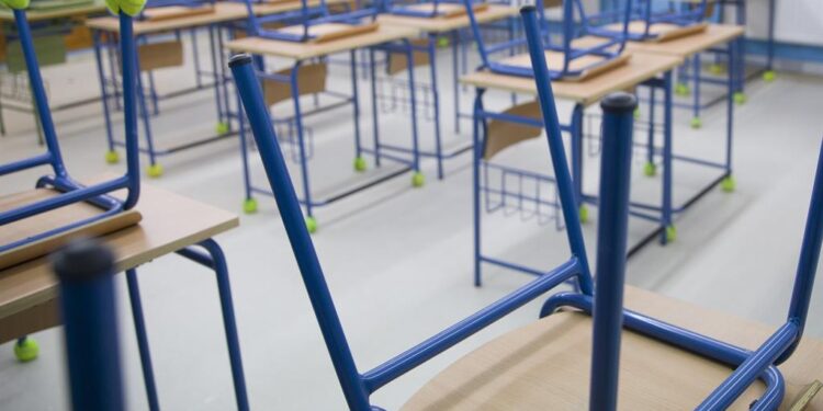 La quarta setmana del curs conclou amb 373 grups confinats de 262 centres educatius a la Comunitat Valenciana