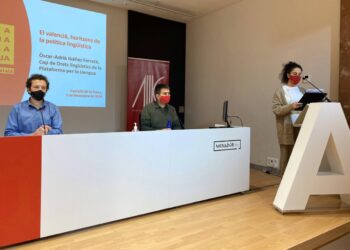 Francesc Mezquita obri les jornades pels drets lingüístics a Castelló