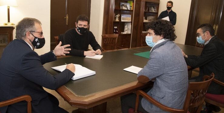 Martí i Remolar estudien com abordar la finalització del Palau-Castell de Betxí