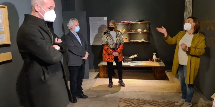 L’Ajuntament dona suport a la reobertura d’Aula Greal, un centre d’interpretació del Sant Calze de la Catedral de València