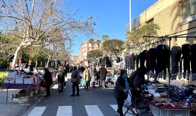 Compromís celebra que el mercat ambulant torne a Montcada