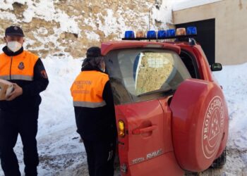 Protecció Civil de la Diputació assumeix el transport de les vacunes i proves PCR als Ports davant el mal estat de les carreteres