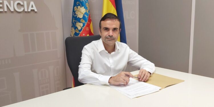 Cs demana suspendre la reducció de terrasses fins que s’acabe la crisi sanitària per a evitar més pèrdues al sector hostaler