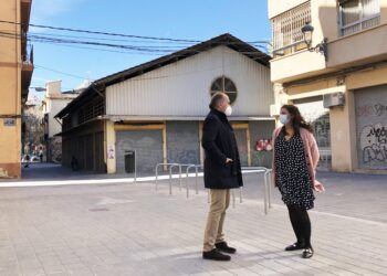Urbanisme finalitza les obres de conversió en zona de vianants de l’entorn del mercat Sant Pere Nolasc
