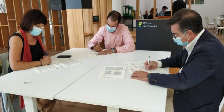 València incidix en el dret ciutadà a l’energia amb la firma d’un conveni que agilitzarà l’atenció en casos de vulnerabilitat energètica