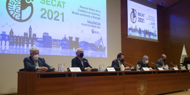 L’alcalde urgeix a “accelerar els processos de transició a un nou model econòmic sostenible”