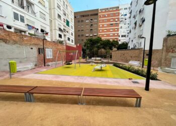 El barri de Montolivet estrena un nou jardí a la plaça de Sor Guillermina