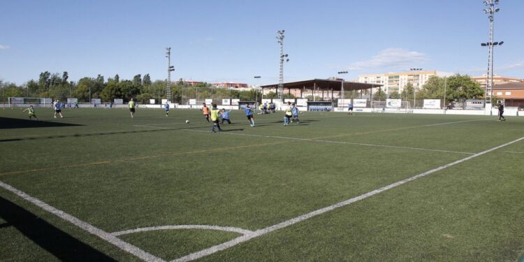 València instal·larà nova il·luminació en el camp de futbol de Sant Marcel·lí