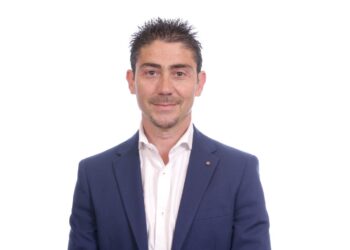 Cs Moncada critica que l’ajuntament no sol·licite retirar la cabina telefònica del carrer Major