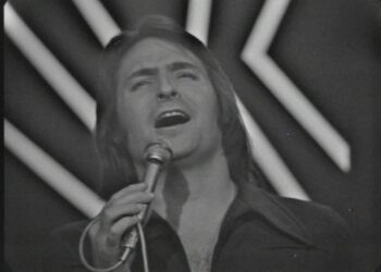 Nino Bravo i Samantha canten junts ‘Mi tierra’ en À Punt