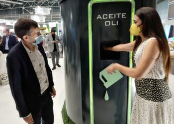L’EMTRE presenta el prototip d’ecoparc autònom que permetrà reciclar a qualsevol hora del dia