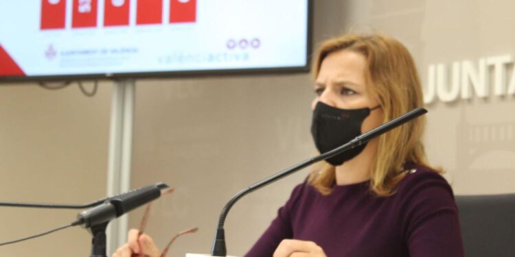 Bernabé explica que l’estudi inclourà la seua classificació com a àrea industrial, els passos a seguir, així com l’estimació econòmica d’inversions en servicis i dotacions