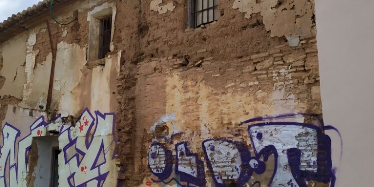 L’Ajuntament inicia els treballs per preservar l’Alqueria Coca al poble de la Torre