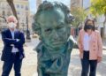 Els barris acullen ja les rèpliques de la estatueta del Premis Goya com avantsala a la Gala del dia 12