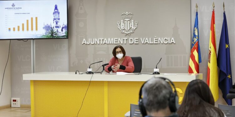 L’ajuntament quadruplica el nombre d’expedients i reduix prop del 70% el termini de tramitació respecte a l’any 2015