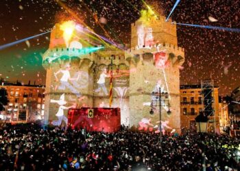 Una crida sense límit d’aforament i amb mascareta marca el regrés de les Falles al mes de març