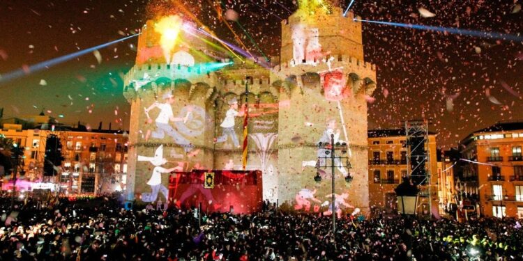 Una crida sense límit d’aforament i amb mascareta marca el regrés de les Falles al mes de març