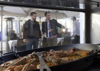 ‘Zoom’ busca la recepta original de la paella