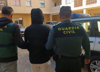 Caçats a Gandia: tres detinguts per assalts violents en gasolineres